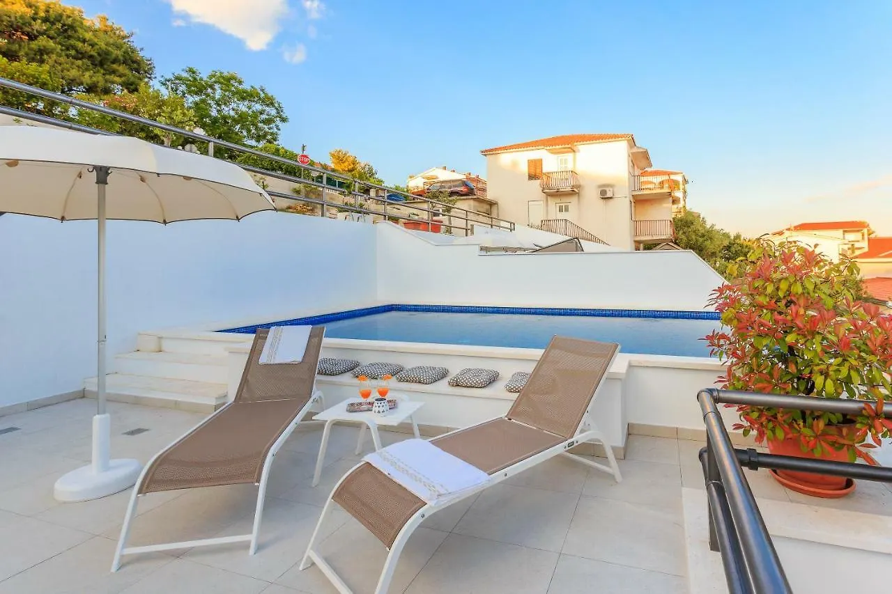 Apartments Meri Trogir 0*,  Croatia